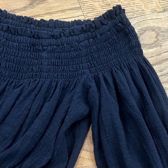 Like New [We The Free ✵ People] Navy Blue Off Shoulder Smocked Crop Top | Small - Picture 8 of 15